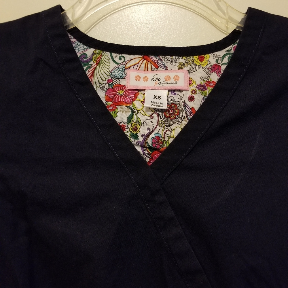 NWOT Navy Blue Women's Scrubs : Top & Pants - Picture 2 of 6
